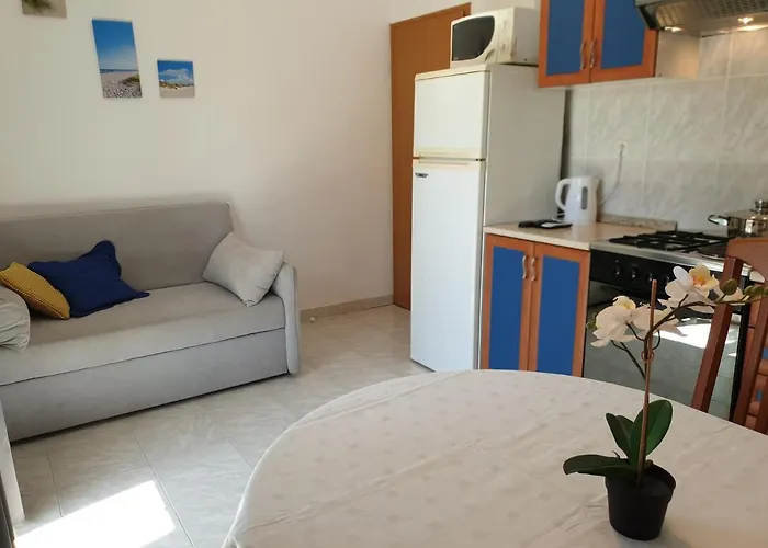 Seaside Rosic * إيفان دولاس