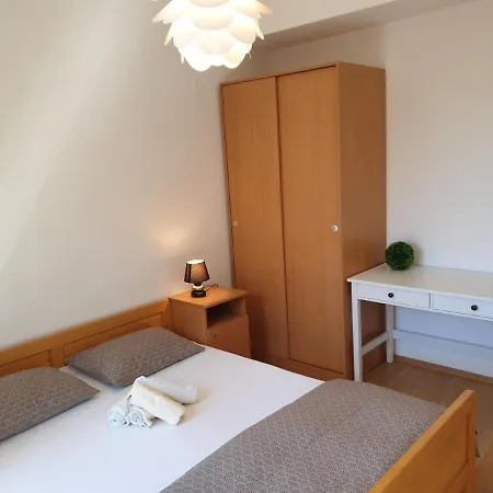 Apartment Seaside Rosic
