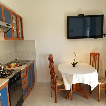 Seaside Rosic Apartment *