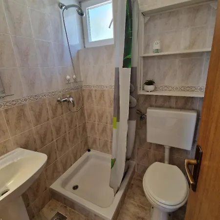 Seaside Rosic イバン・ドーラッツ