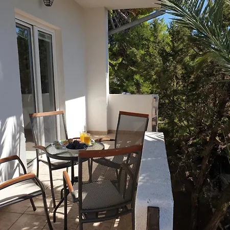 Apartment Seaside Rosic Ivan Dolac