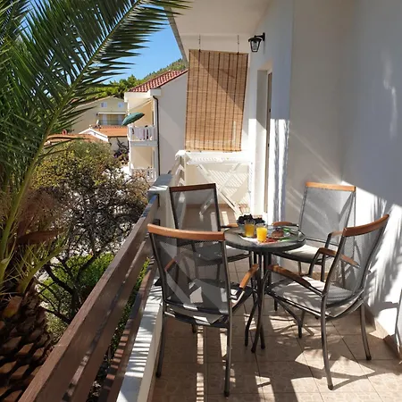 Seaside Rosic イバン・ドーラッツ